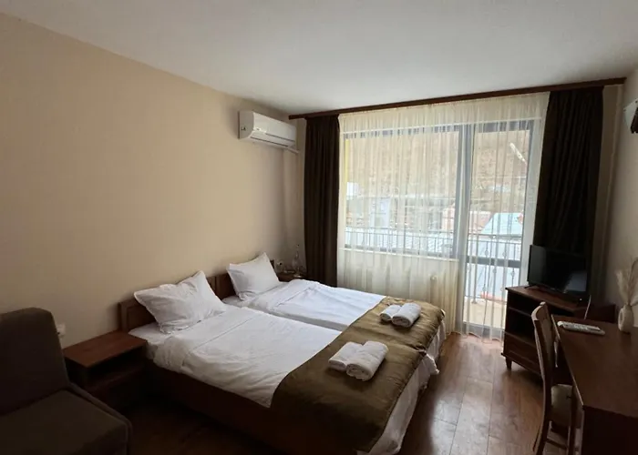 стефани Villa *