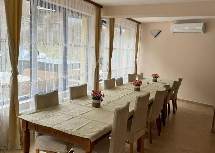 стефани Villa Dewin